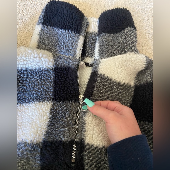 🌸 Ardene 🌸 thick sherpa sweater - Picture 8 of 11